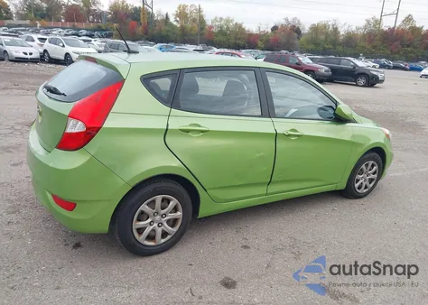 2012 Hyundai Accent Gs z USA, uszkodzony, nr VIN KMHCT5AE2CU052993